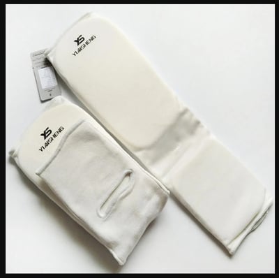 ~子甄彣璟~連腳背 護腿板 空手道 跆拳道 拳擊 散打 搏擊 護脛 護腳背 護腿 一體成型護腳 武術運動護具 側踢8