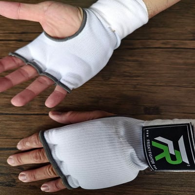 ~子甄彣璟~FRISKY 懶人快速纏手帶 凝膠手套 半指拳套 護手布 拳鋒 護拳鋒 拳擊 護手套 格鬥 散打 泰拳 護具 搏擊 拳鋒套 13