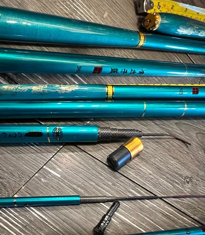 ~子甄彣璟~青出於藍 碳素超硬28調 短竿 方便攜帶 小魚竿 手竿 竿子 溪流 池塘 釣魚 竿子3