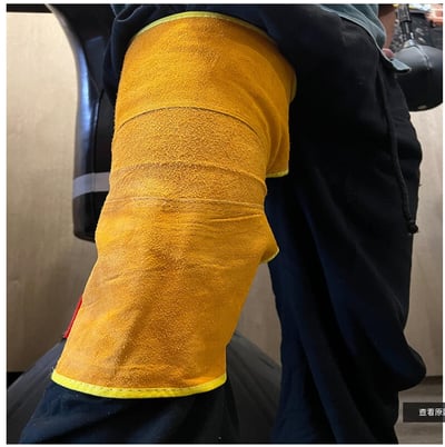 ~子甄彣璟~大腿腳套 牛皮電焊腳套 護腿套 護腳 魔鬼氈大護腳 氬焊 CO2 切割機 防燙 耐磨 防火花 燒焊 電銲 焊工護腳1