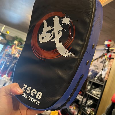 ~子甄彣璟~熱賣中 戰牌踢靶 空手道格鬥訓練 弓形腳靶 拳擊散打 泰拳 手靶 腿靶 孤行腳靶 跆拳道 武術練習 訓練靶11