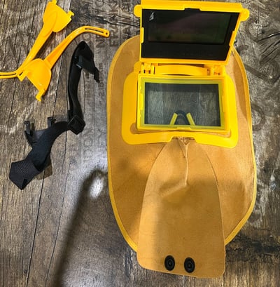 ~子甄彣璟~電焊面具 氬弧焊 電銲帽 電焊面罩 CO2 手電銲 氬銲 氬焊 勞保防護用品 焊工帽 電焊帽 防強光1