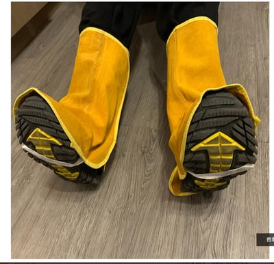 ~子甄彣璟~牛皮電焊腳套 魔術貼護腳 魔鬼氈大護腳 氬焊 CO2 切割機 防燙 耐磨 防火花 燒焊 電銲 焊工護腳4