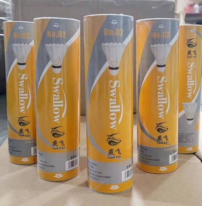 ~子甄彣璟~羽毛球 Swallow 6只裝 飛行穩定 娛樂訓練球 訓練用球 耐打不易爛 鴨毛球 軟木球 練習 羽球1