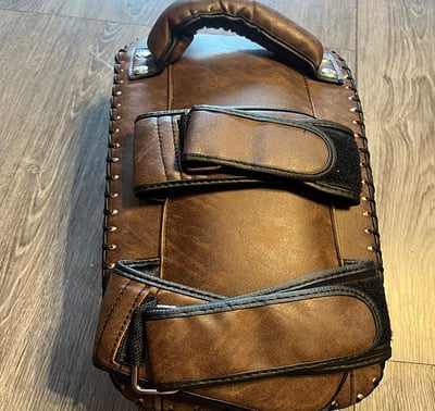 ~子甄彣璟~復古腳靶 踢靶 弧形腿靶 散打 拳擊 泰拳 散打 拳靶 格鬥 泰拳 手靶 訓練靶 武術用品 運動護具4