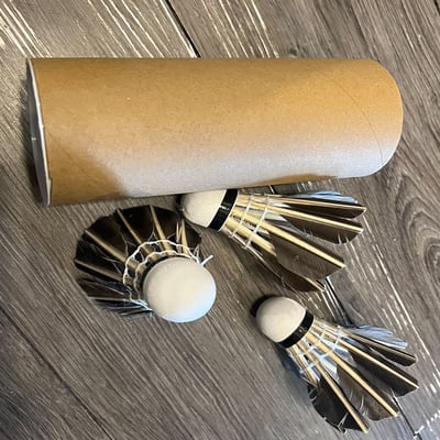 ~子甄彣璟~羽毛球 粗白鵝毛 飛行穩定 娛樂訓練球 訓練用球 耐打不易爛 鴨毛球 軟木球 練習 羽球11