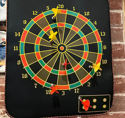 ~子甄彣璟~磁吸式飛鏢組 雙面標靶 磁性飛鏢盤 安全飛鏢 磁鐵飛鏢 飛鏢 露營飛鏢 飛鏢遊戲 射飛鏢 親子遊戲 飛鏢靶1