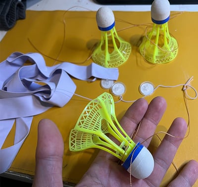 ~子甄彣璟~自動回彈 羽毛球 單人訓練器 練習神器 羽毛球訓練器 夜光球 夜日兩用 室內運動 羽毛球陪練器11