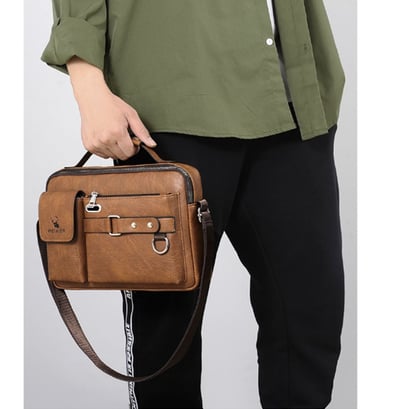 ~子甄彣璟~側背包D234  斜挎包 多功能大容量 斜背包 胸包 旅行包 防潑水 背包 錢包 單肩包 側肩包2