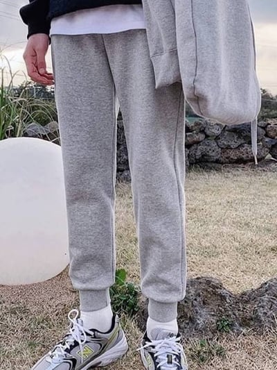 男女適穿-下腳羅紋縮口綿長褲*2色 T7744592