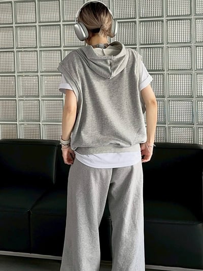 高磅數素面連帽拉鍊背心外套*2色 TB9804