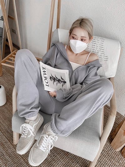 必搶優惠 -連帽拉鍊外套+縮口綿長褲 套裝*4色 KB8891