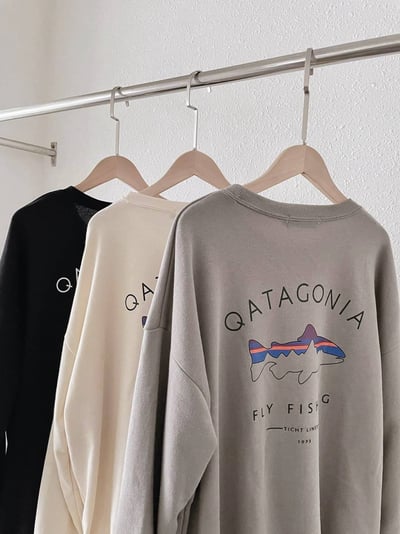 後鯊魚塗鴉英文字母大學T*3色 KB6599