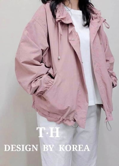 輕磅連帽下縮身釦式造型外套*7色 KB110989