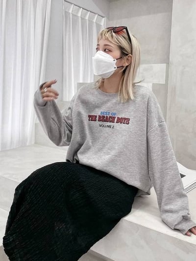 後背英文字母大學T*3色 KB6592