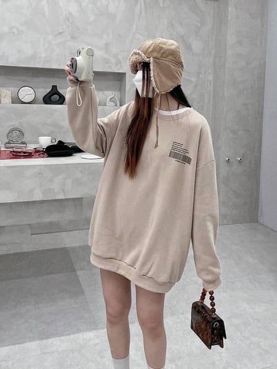 極簡動感英文字母大學T*3色 KB6591