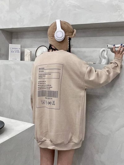 極簡動感英文字母大學T*3色 KB6593