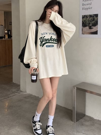 美式復古紐約字母刺繡寬鬆長版大T *4色 B1265304