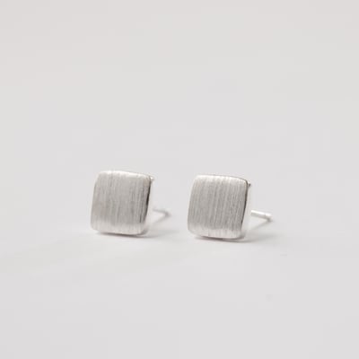 925銀 四角方形拉絲耳飾5