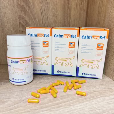 西班牙Bioiberica 泌憂解®Calmurofel 貓用泌尿道保健口服膠囊 60顆/罐  結石 血尿 自發性膀胱炎 情緒舒緩1