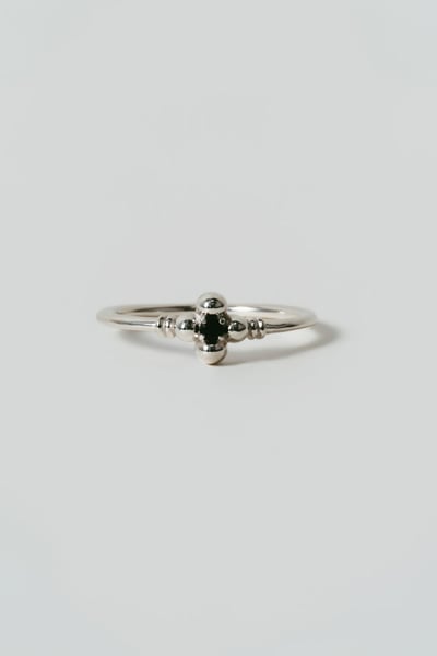 【 BRKUMO 】flower ring / 04 Onyx｜黑瑪瑙花朵戒指1