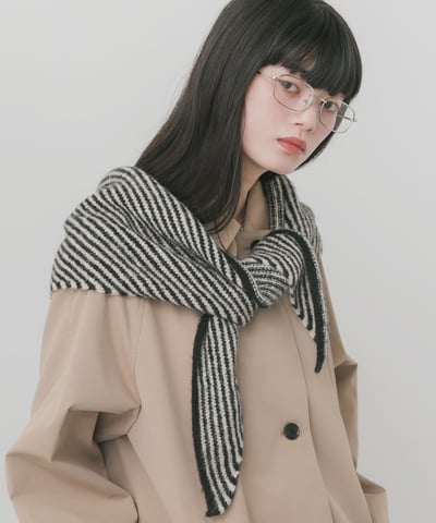 【 SMELLY 】26AW 條紋三角針織圍巾4