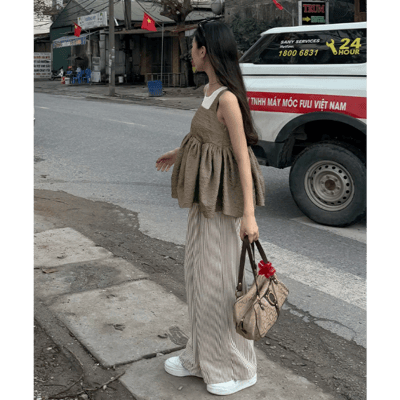 【 titivate 】日系大人感．方領蓬鬆下擺細肩帶背心15