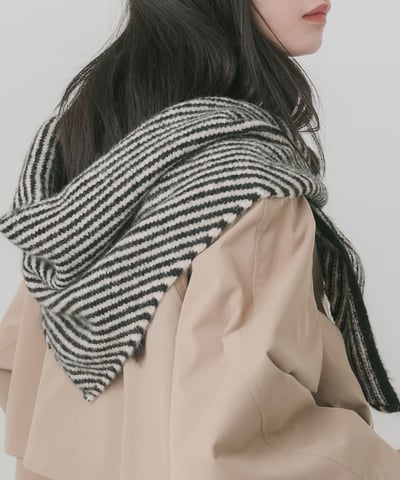 【 SMELLY 】26AW 條紋三角針織圍巾5
