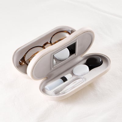 【日本3COINS】眼鏡&隱形眼鏡收納盒 奶茶色1