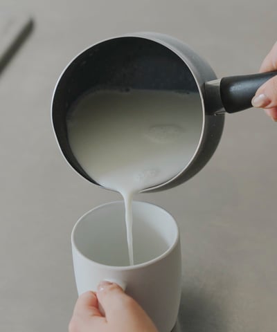 【 salut! 】 1350ml 小奶鍋10