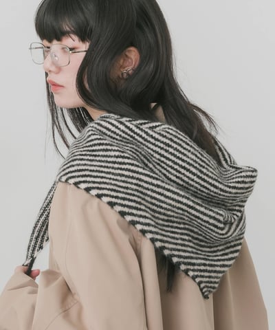 【 SMELLY 】26AW 條紋三角針織圍巾1