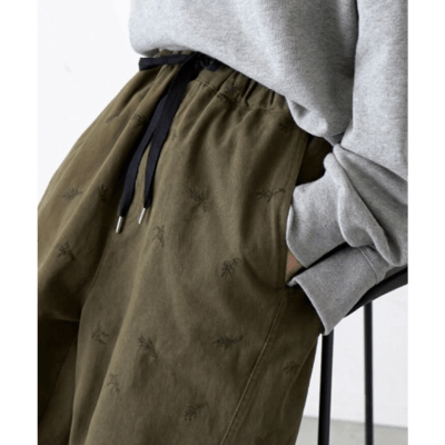 【 CIAOPANIC TYPY 】 葉子刺繡寬版休閒 Chino 長褲11