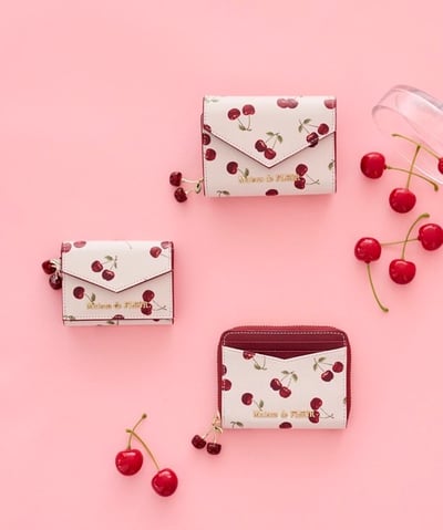【 Maison de FLEUR 】Cerise Claire 櫻桃迷你短夾 🍒1