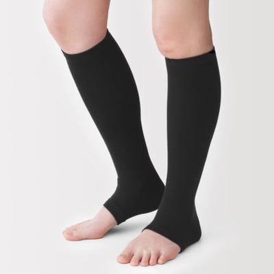 【 MUJI 】女款足尖開口漸進式加壓膝下襪3