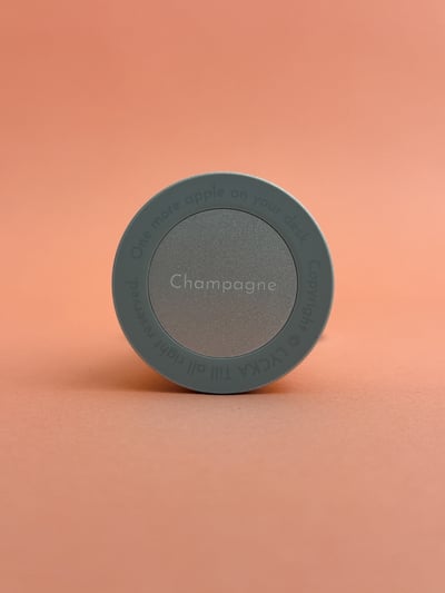 （預購）LYCKA Till香檳磁吸手機座11