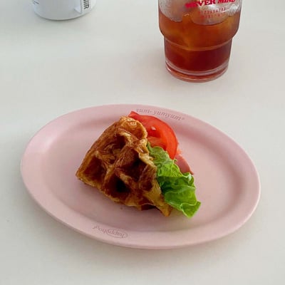 （預購）韓國選品｜ happy hour 粉嫩色系橢圓餐盤1