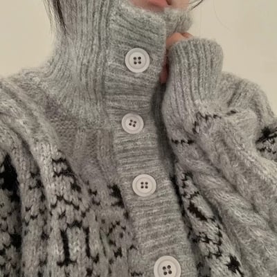 Gz28 冬日立領大園釦毛衣（2colors）8