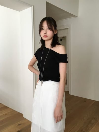 j10 斜肩設計質感上衣（3colors）5