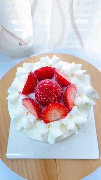 Hb 莓好幸運 草莓奶油生日蛋糕 4吋加高 （季節）2