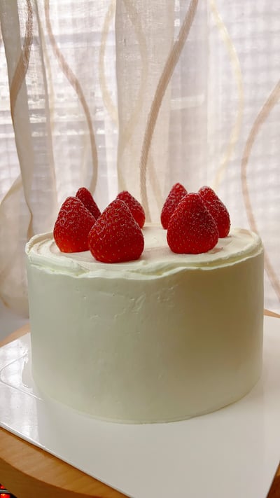 Hb韓式 晨曦莓語 草莓奶油生日蛋糕 6吋4