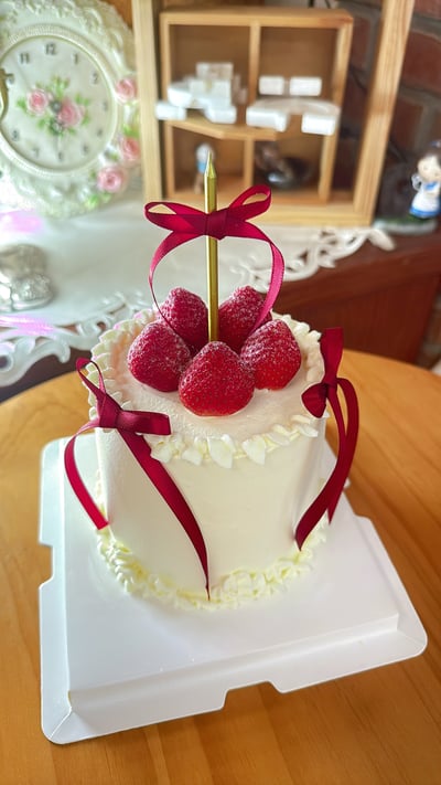 Hb草莓生日蛋糕 莓好柔霧2