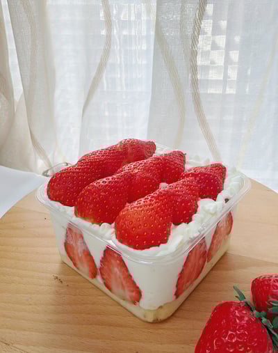 草莓珠寶盒蛋糕8