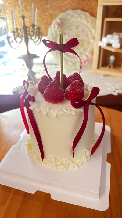 Hb草莓生日蛋糕 莓好柔霧1