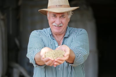 《老巴傳奇咖啡：巴西 Cerrado Mineiro產區 Rio Brilhante 明河莊園 Catuai 99 卡杜愛久久/當地特色品種 ☀日曬咖啡：巧克力葡萄球》5