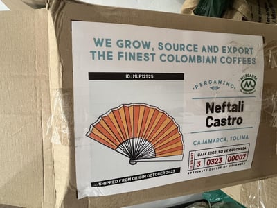 《安地斯花蝶系列：哥倫比 Tolima 托利馬 El Diamante 鑽石莊園 玫瑰波旁 水洗特色咖啡—胭脂芙蓉 微量批次 原產地真空包裝》10
