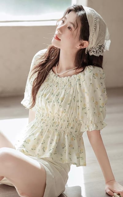 現貨 💐韓系小碎花方領上衣1
