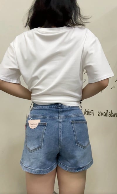 現貨 夏日必備雙排釦皮標收腹短褲5