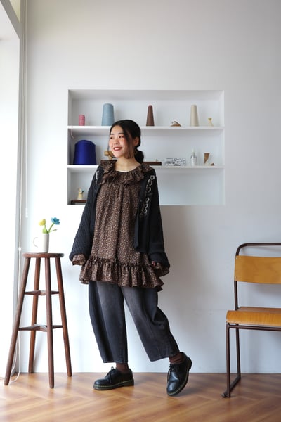 𓏭立體版型刷色雙扣丹寧褲2