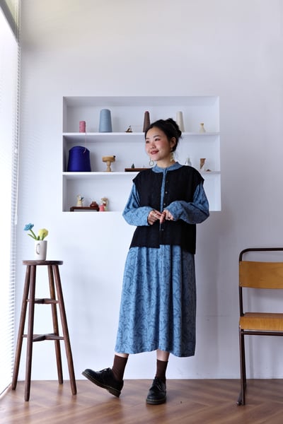 𓏭腰際打褶花草印花洋裝4