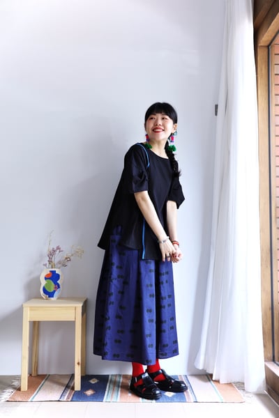 𓏭黏在一起的小波點 印花壓褶半身裙3